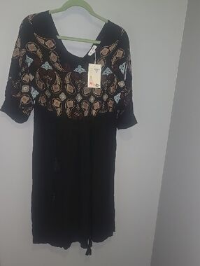 Vel Zera  Black Paisley-Print V-Neck Women's Dress